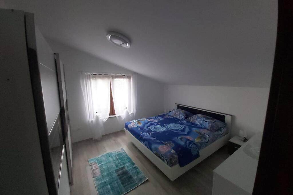 זמברטיה Apartment Pharos מראה חיצוני תמונה
